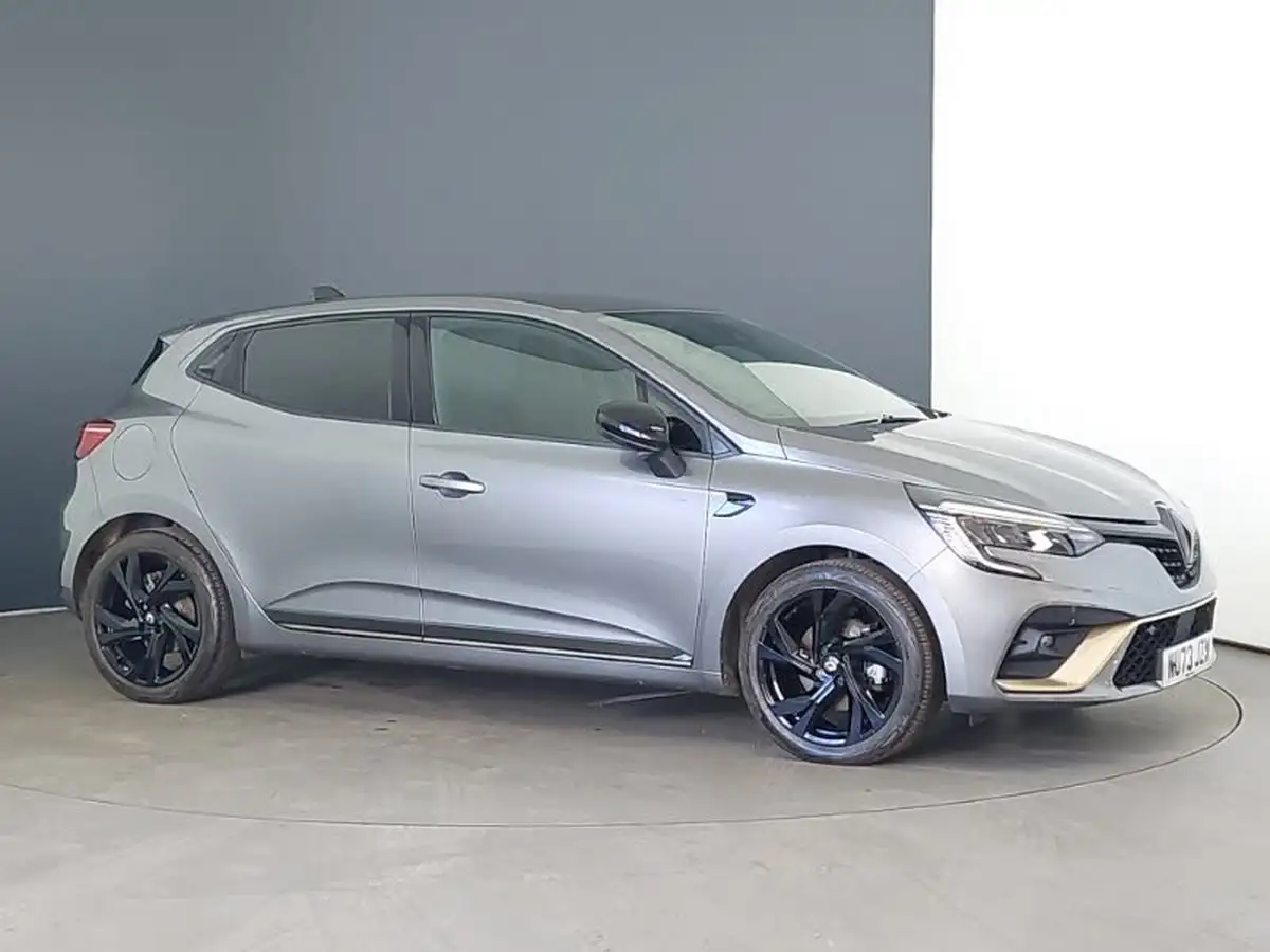 2023-renault-clio-16-engineered-big-11
