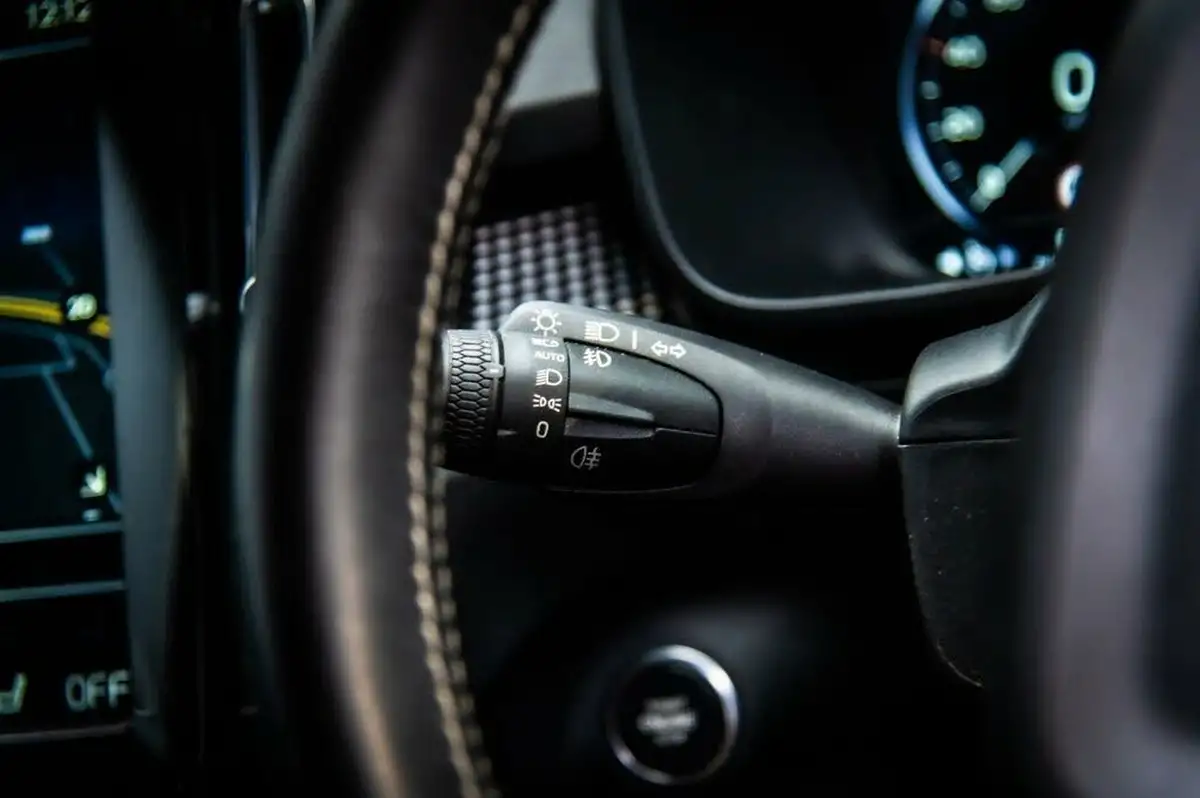2021-volvo-xc40-15-t3-r-design-161bhp-auto-big-23