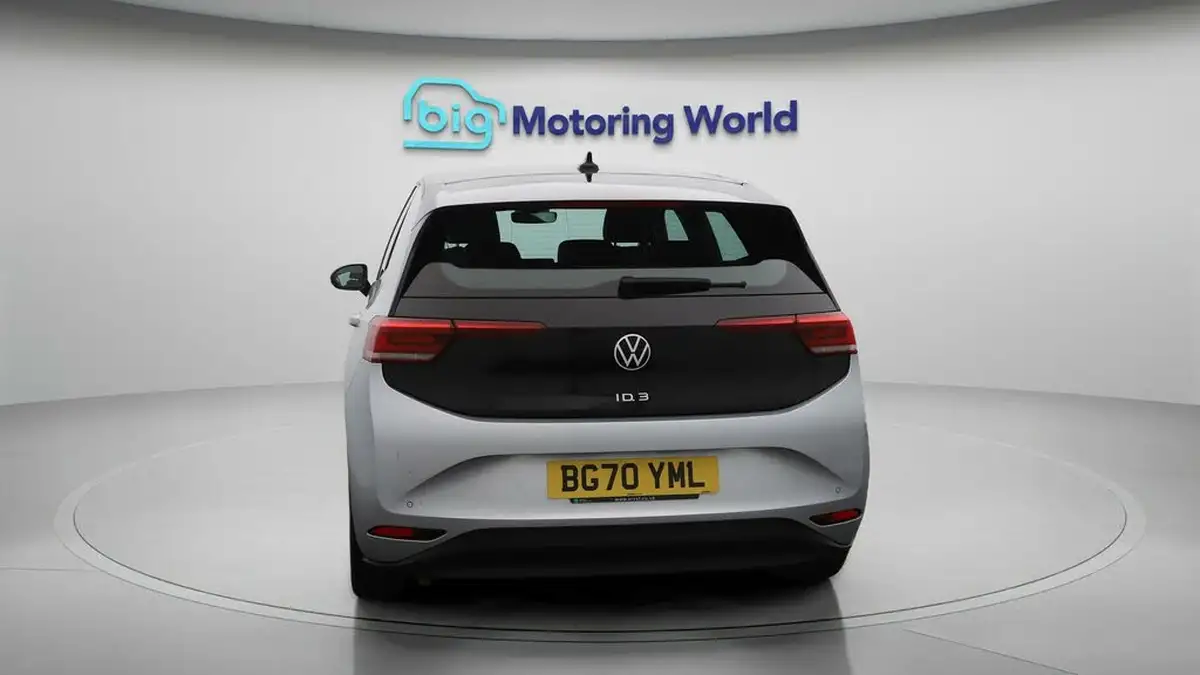 2020-volkswagen-id3-e-life-big-6