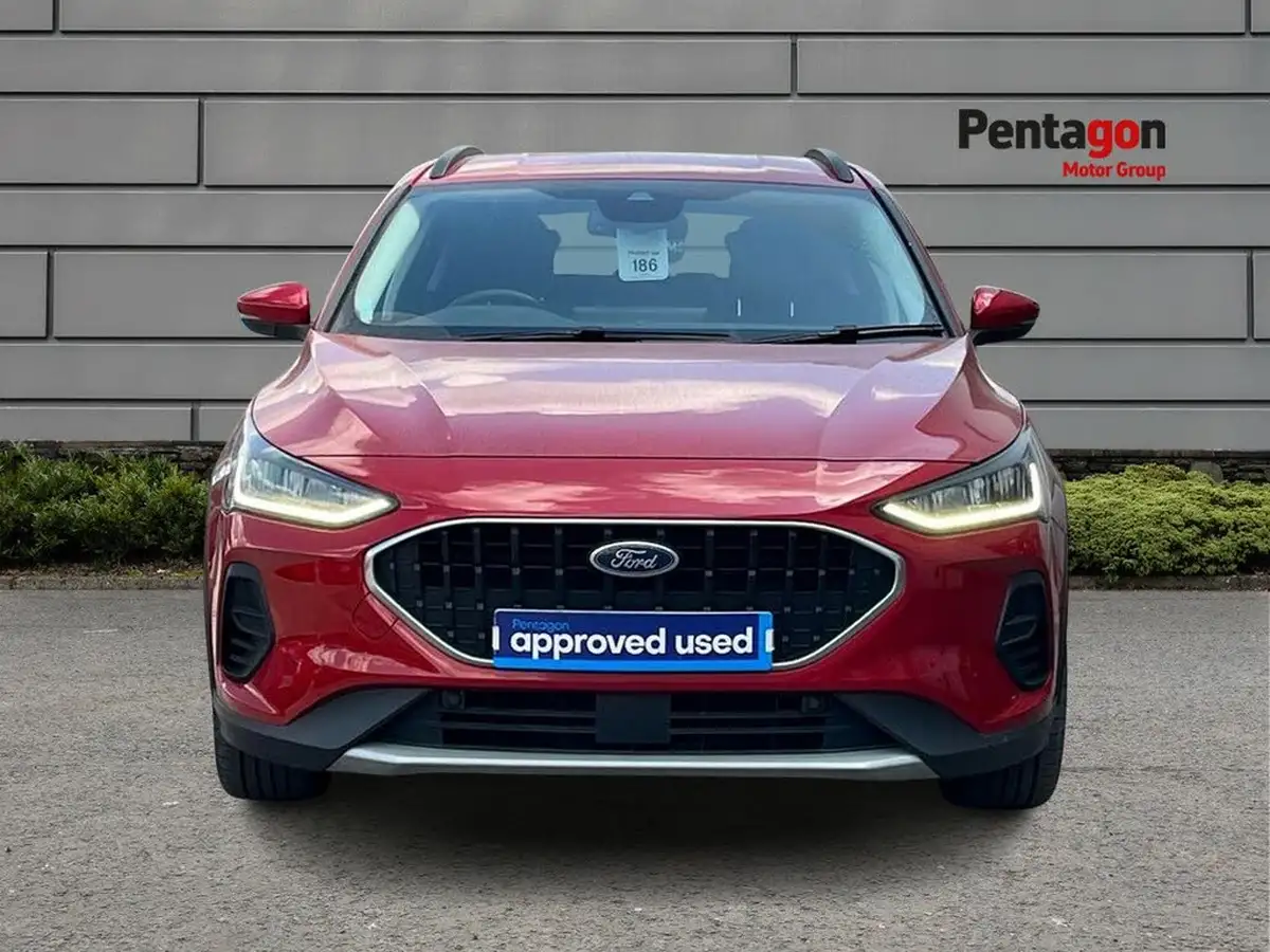 2022-ford-focus-big-15