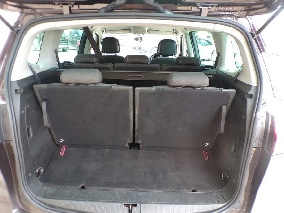 2015-vauxhall-zafira-tourer-14i-16v-turbo-sri-leather-pk-big-17