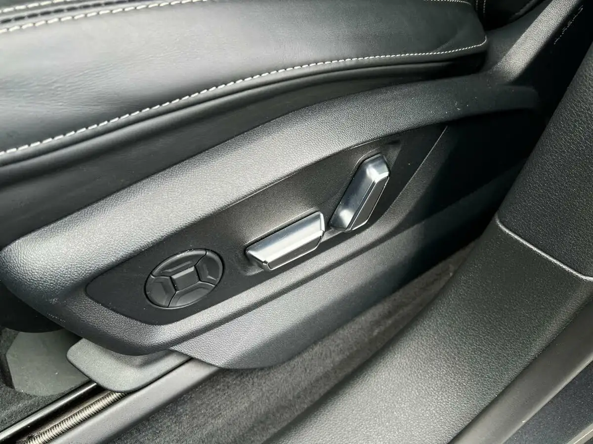 2020-audi-sq8-40tdi-big-54