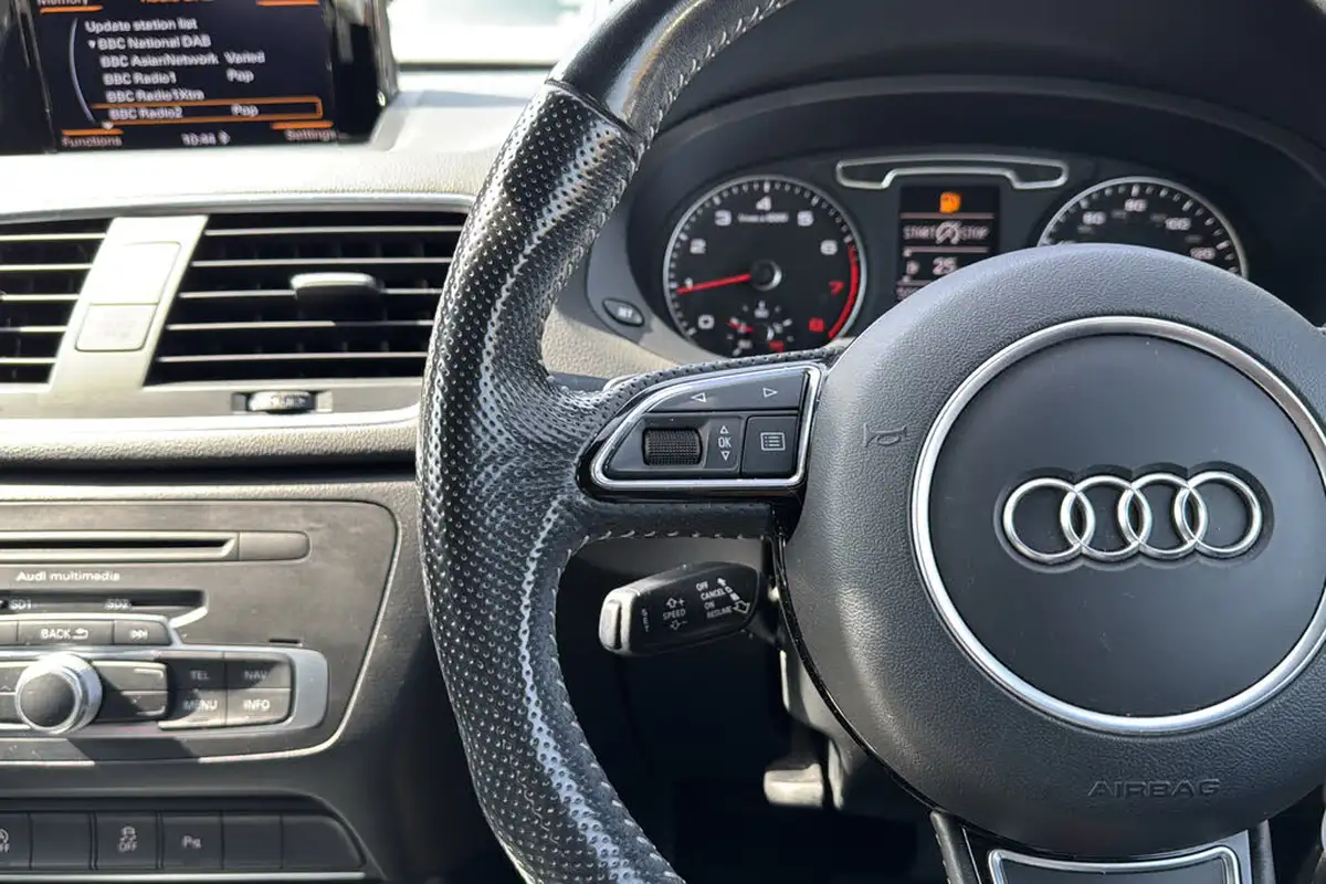 2014-audi-q3-20-quattro-s-line-169ps-tronic-big-15