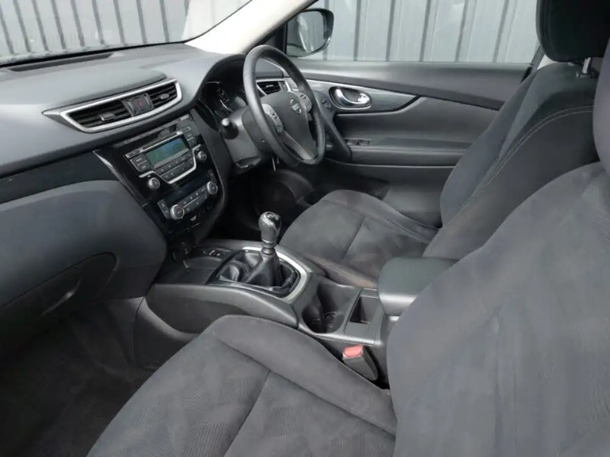 2016-nissan-x-trail-16dci-acenta-big-4