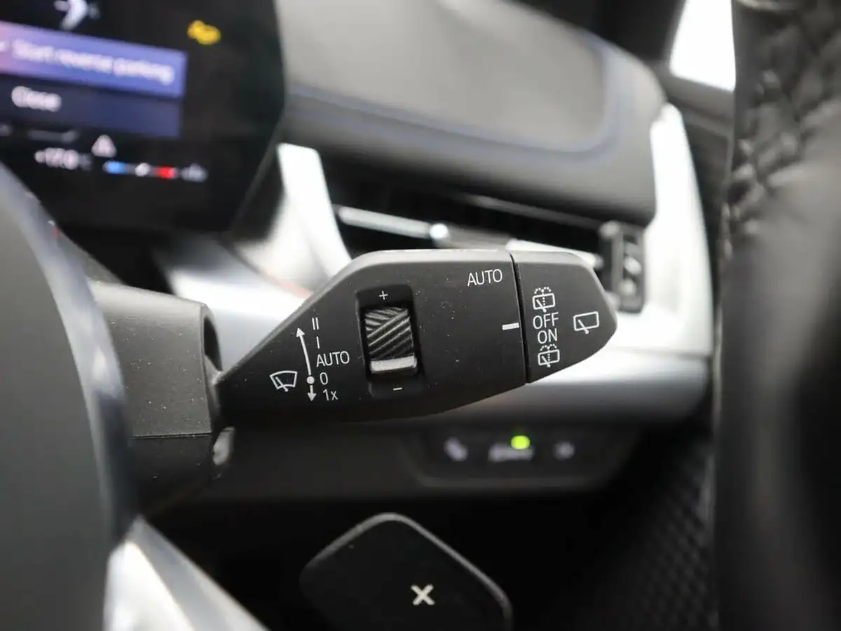 2023-bmw-2-series-15-220i-m-sport-big-36