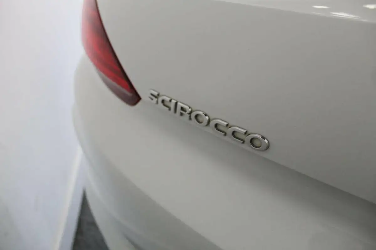 2017-volkswagen-scirocco-20tdi-r-line-150ps-ss-dsg-big-18