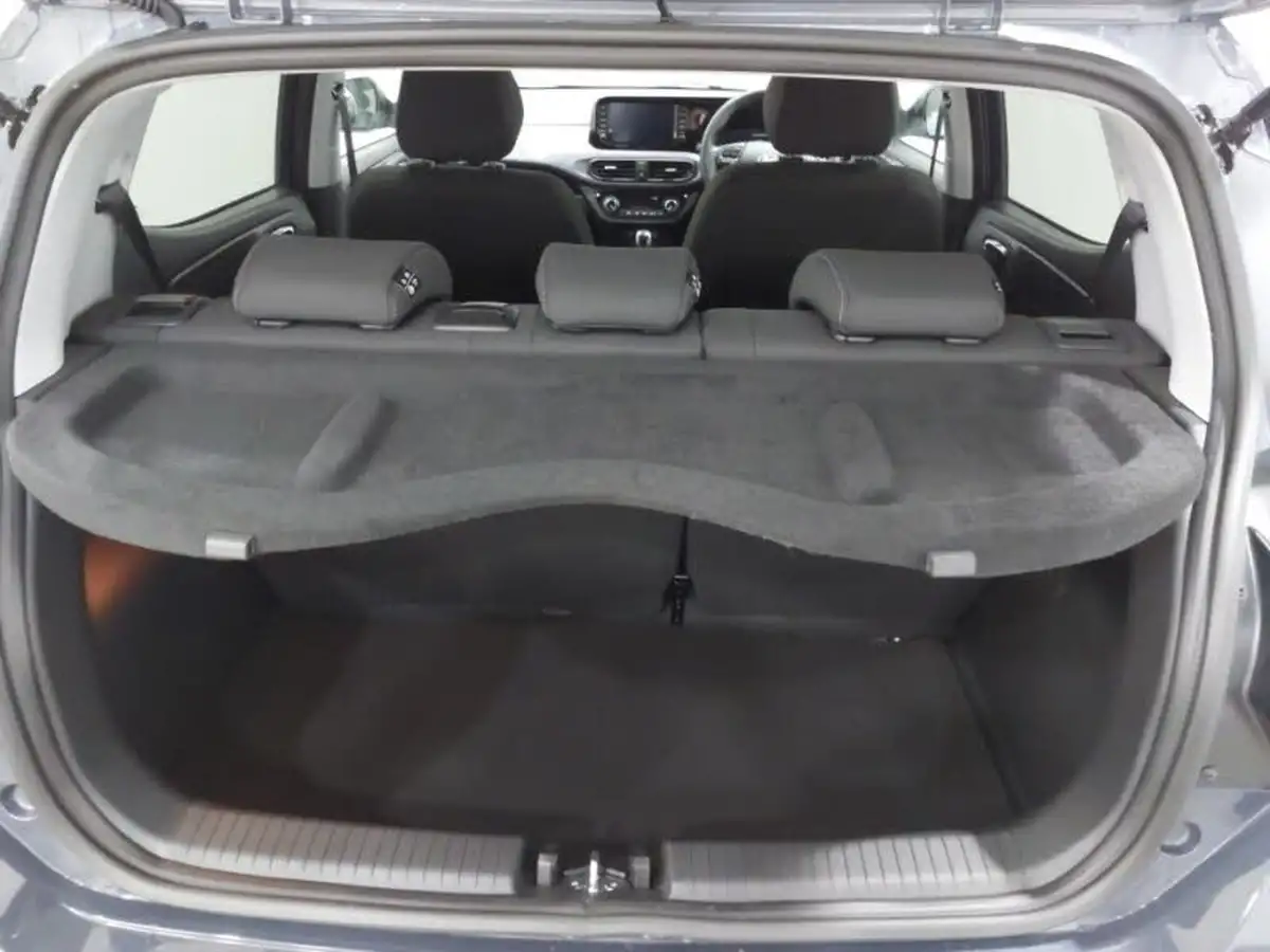 2024-hyundai-i10-12-premium-79ps-auto-big-7