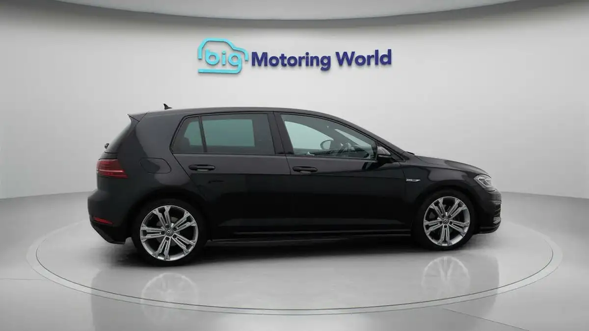 2017-volkswagen-golf-20tdi-gtd-ss-hatchback-5d-dsg-big-8