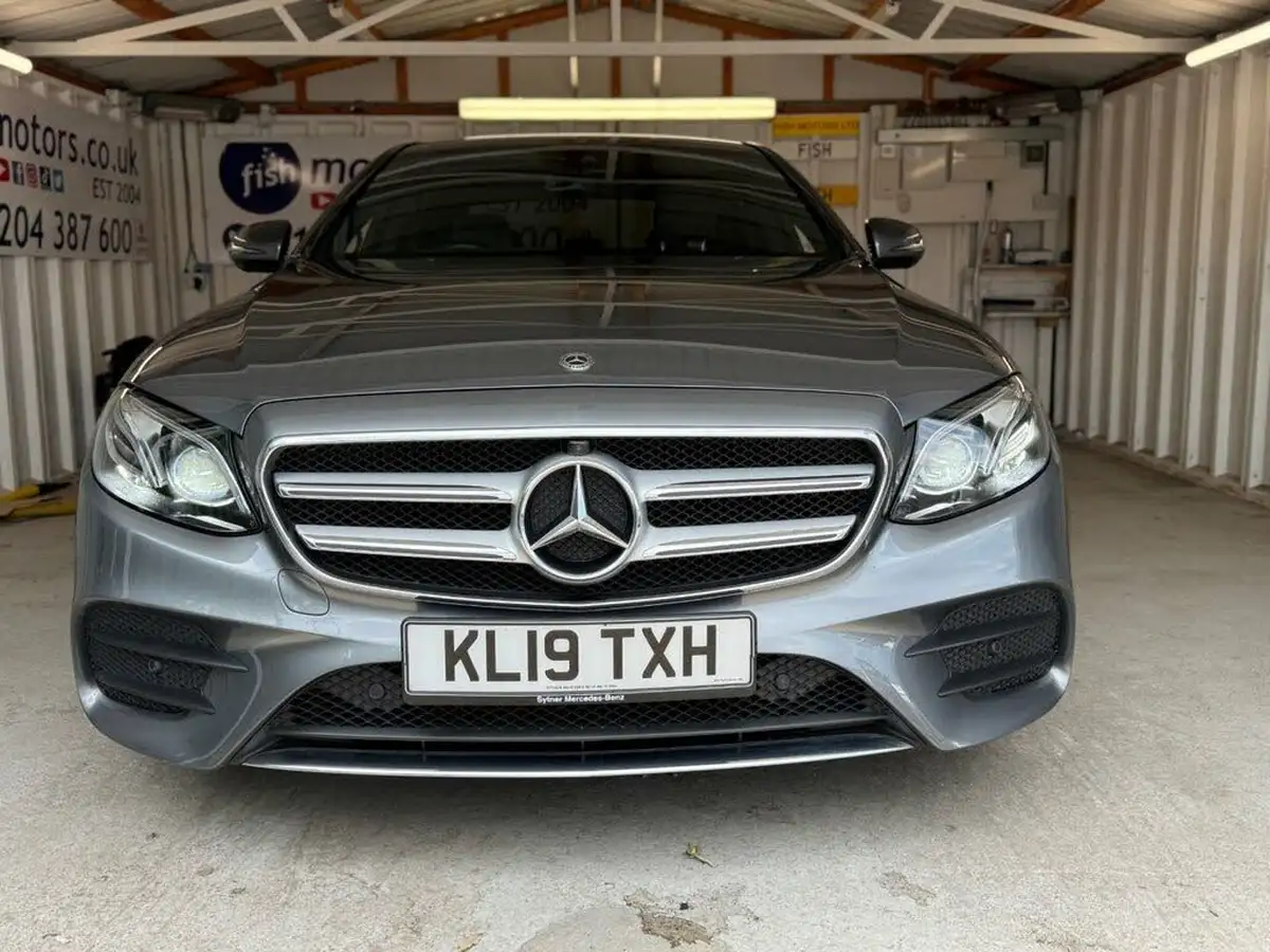 2019-mercedes-benz-e-class-20d-e220d-amg-line-saloon-4d-plus-big-8