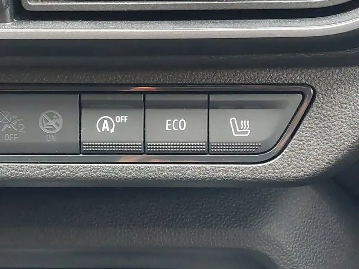 2024-dacia-sandero-stepway-10-tce-extreme-90bhp-big-17