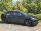 2022-tesla-model-y-e-long-range-small-5