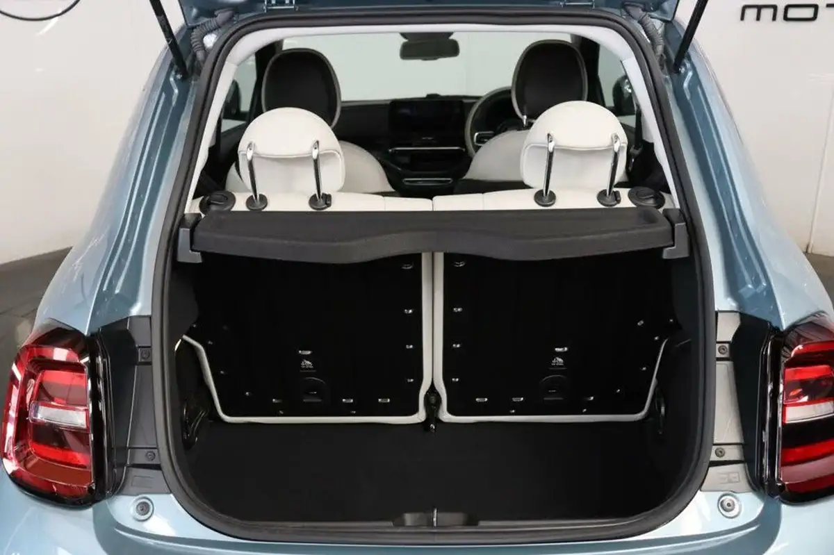 2022-fiat-500-e-la-prima-big-20