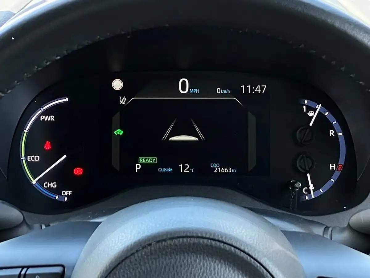 2021-toyota-yaris-cross-15-vvt-i-premiere-edition-awd-i-big-15