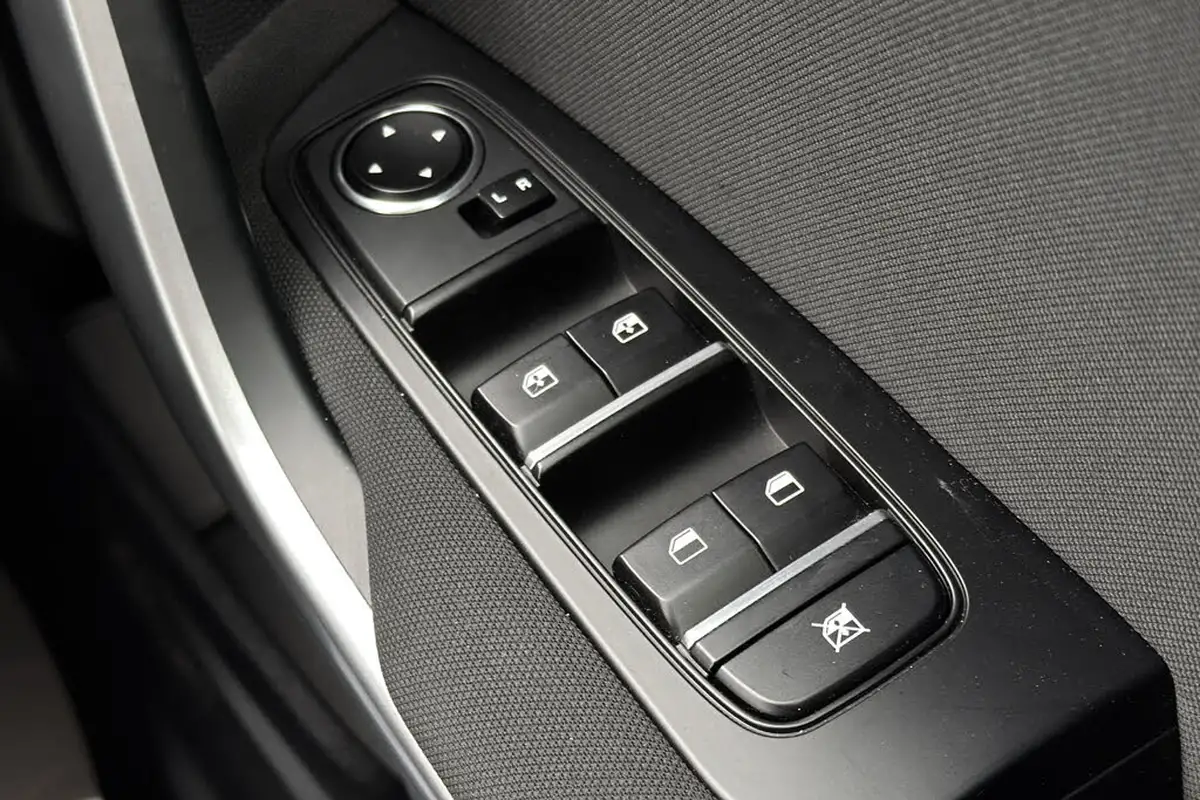 2024-kia-xceed-15-t-gdi-2-138bhp-big-33