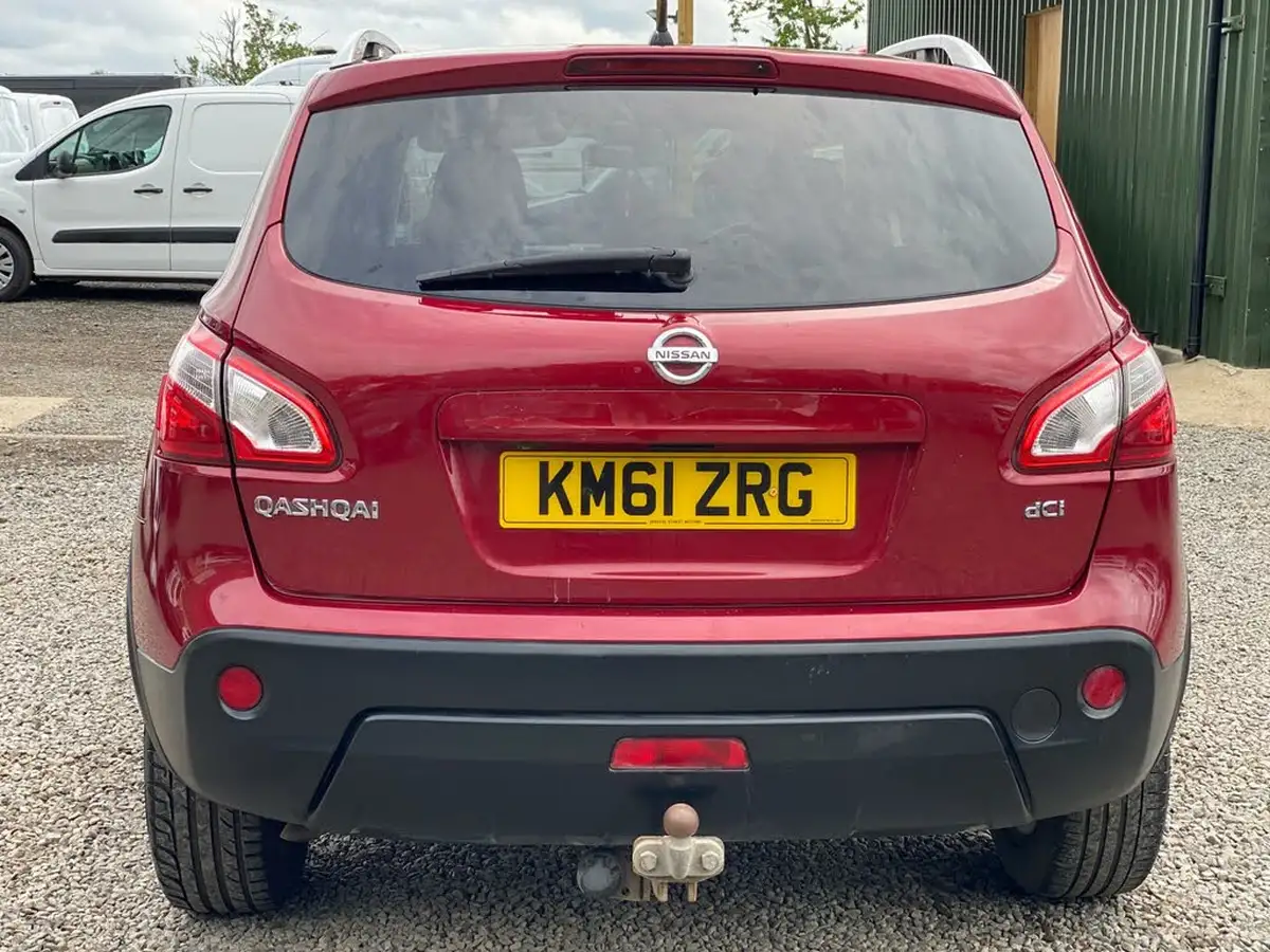 2012-nissan-qashqai-15td-n-tec-big-19