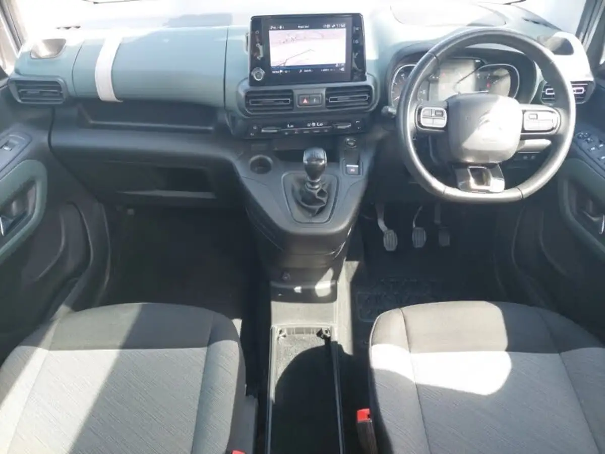 2022-citroen-berlingo-15bluehdi-flair-xtr-m-size-130ps-ss-big-2