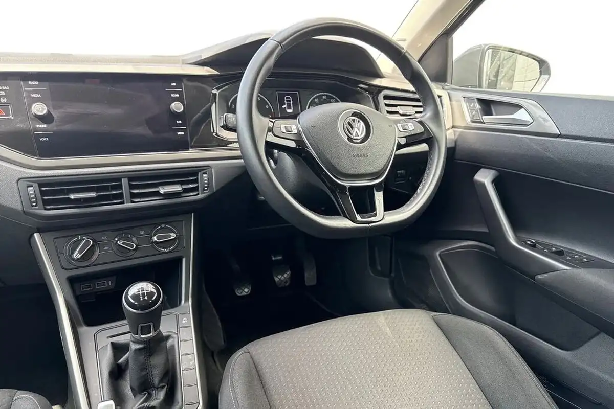 2019-volkswagen-polo-10-se-65ps-evo-ss-big-17