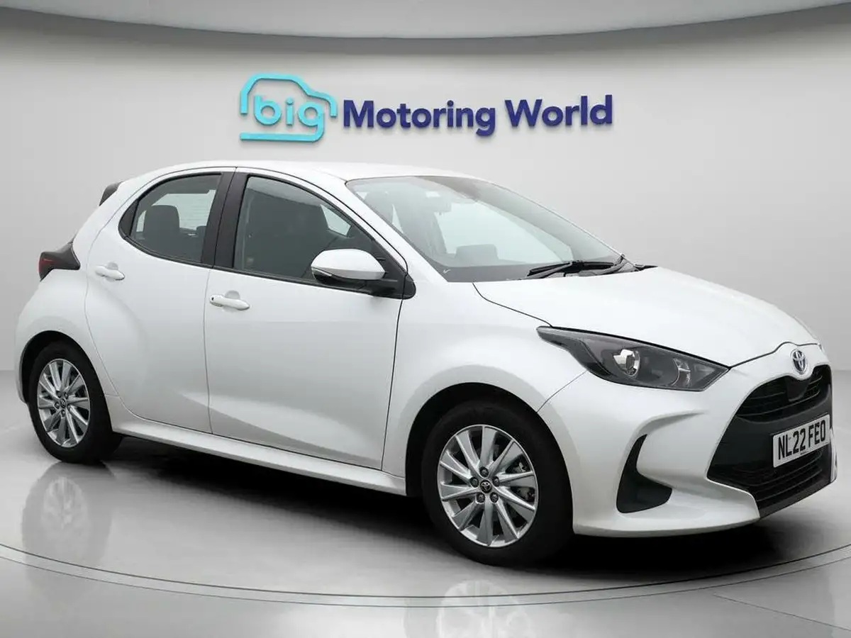 2022-toyota-yaris-15-vvt-i-icon-big-0
