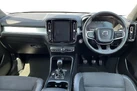 2018-volvo-xc40-15-t3-momentum-small-10