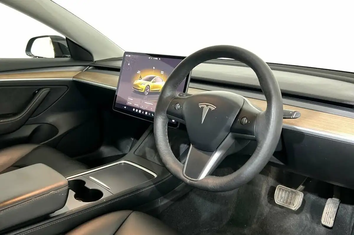 2022-tesla-model-3-e-long-range-big-6