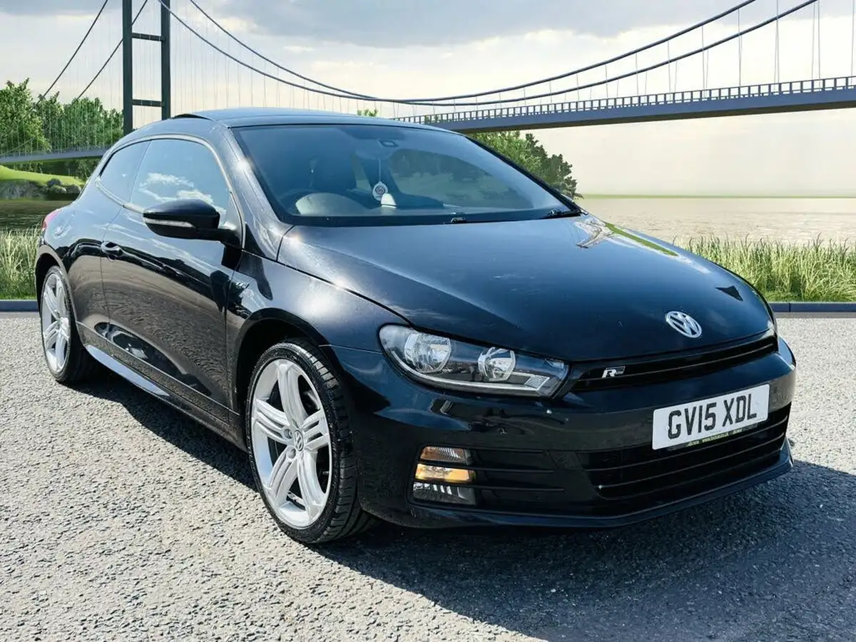 2015-volkswagen-scirocco-20tdi-r-line-184ps-big-0