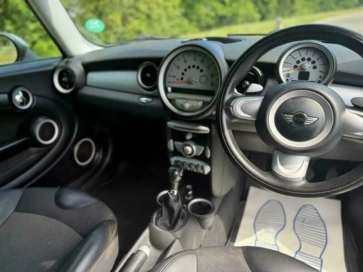 2008-mini-clubman-16-cooper-120bhp-auto-big-34