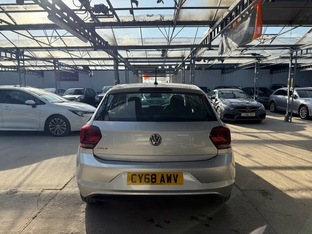 2018-volkswagen-polo-10-tsi-se-dsg-big-9