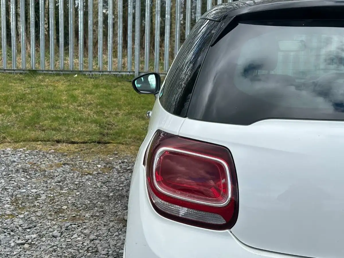 2013-citroen-ds3-16e-hdi-dstyle-plus-airdream-big-9