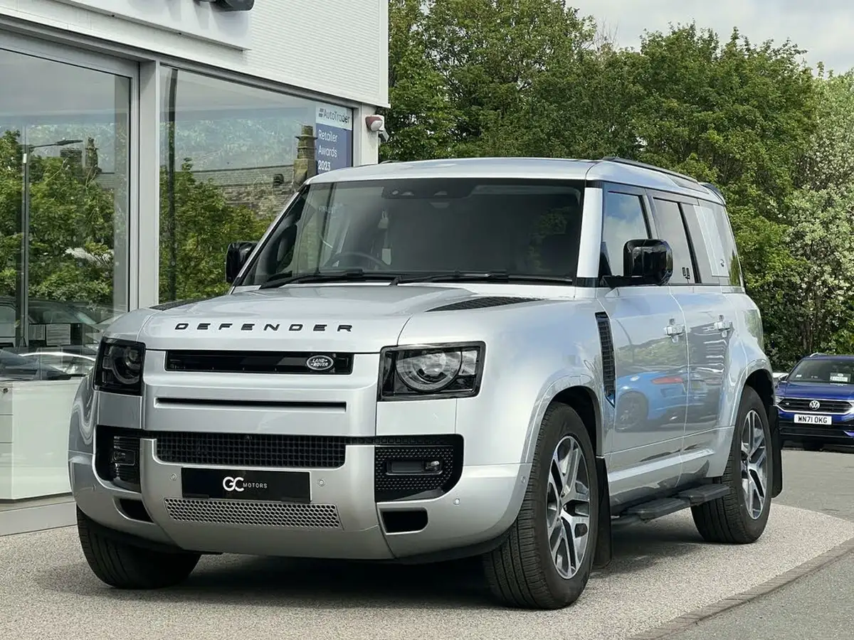 2024-land-rover-110-defender-30-d250-xs-edition-big-0