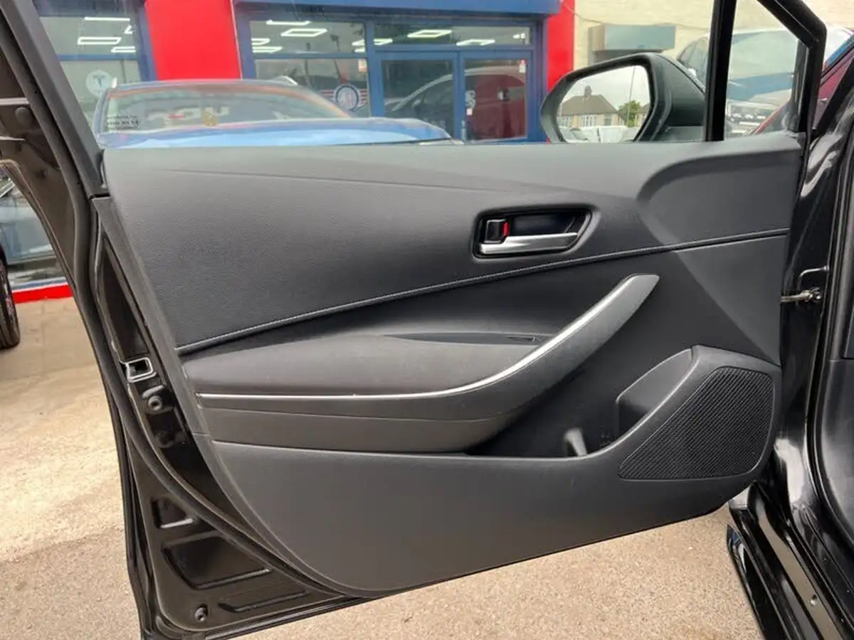 2021-toyota-corolla-20-vvt-i-icon-tech-touring-sports-big-46