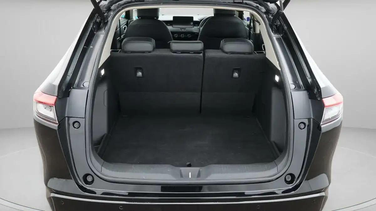 2022-honda-hr-v-15-i-mmd-advance-big-17
