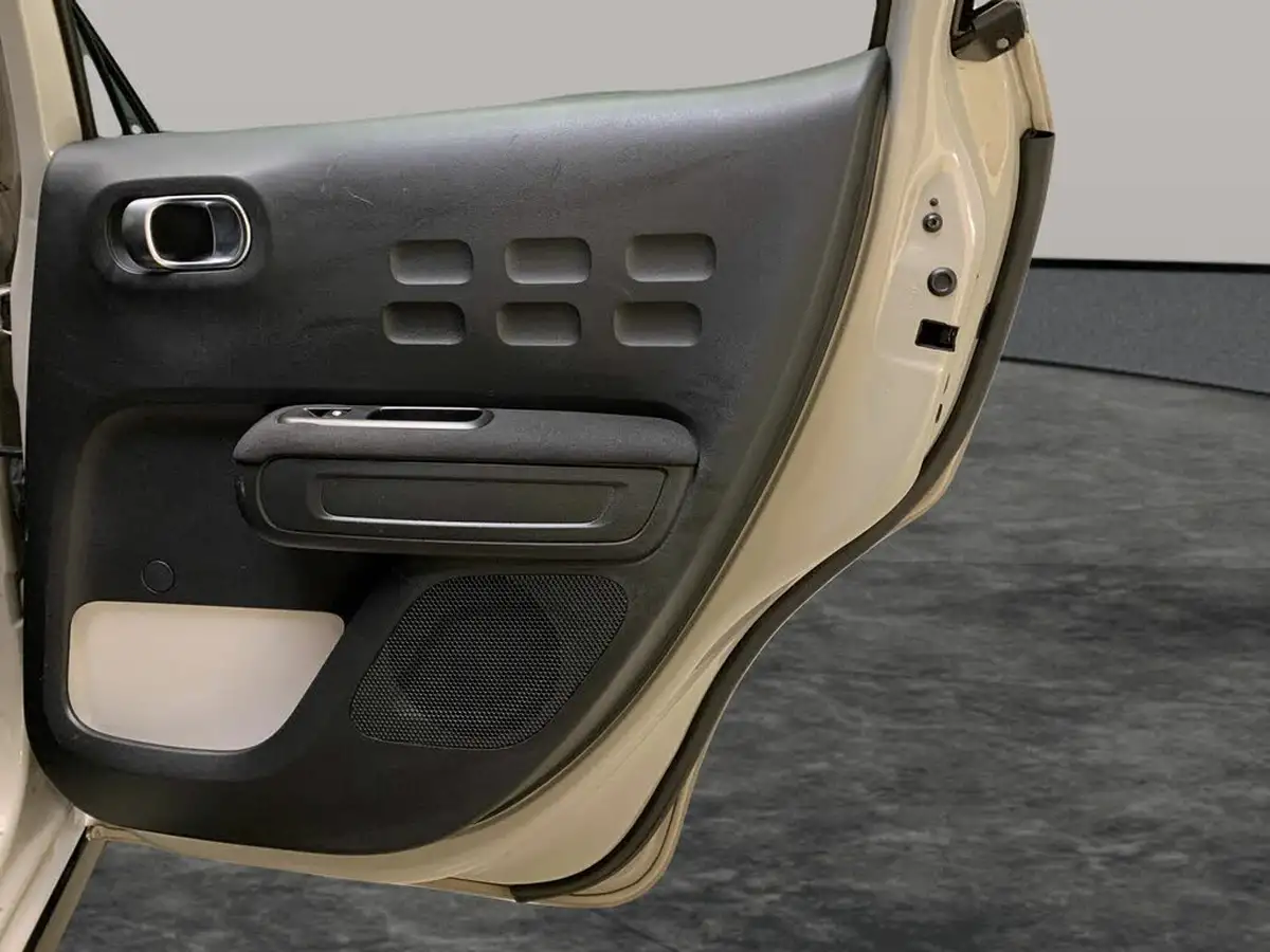 2022-citroen-c3-12-puretech-c-series-big-33