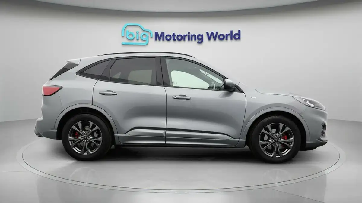 2022-ford-kuga-big-7