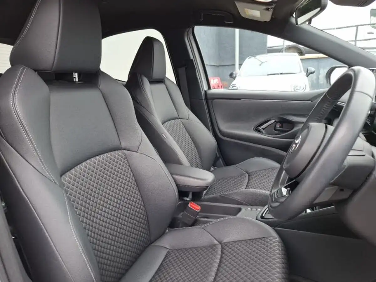 2022-toyota-yaris-15-vvt-i-dynamic-big-17