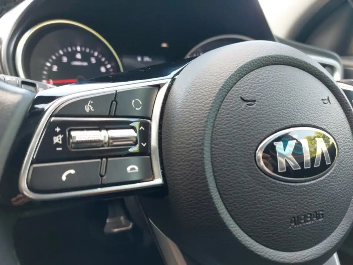 2020-kia-xceed-10-t-gdi-2-big-14