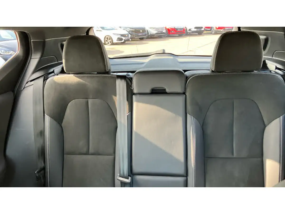 2022-volvo-xc40-15-t5-r-design-pro-big-14