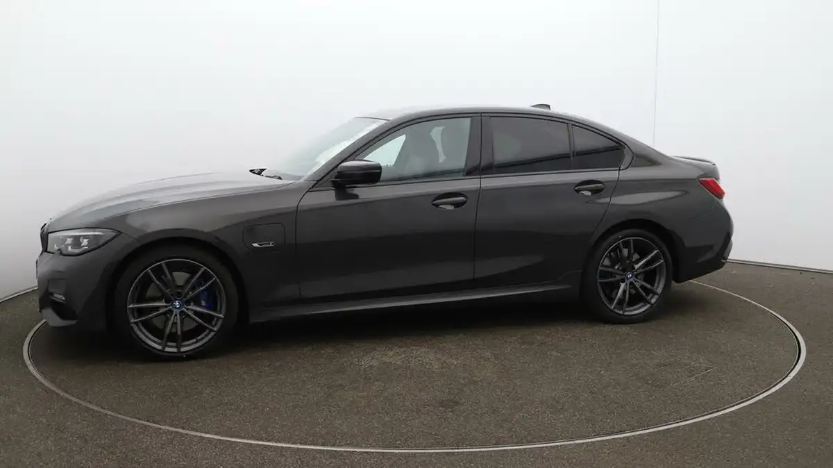 2021-bmw-3-series-20-330e-m-sport-pro-edition-saloon-4d-big-64