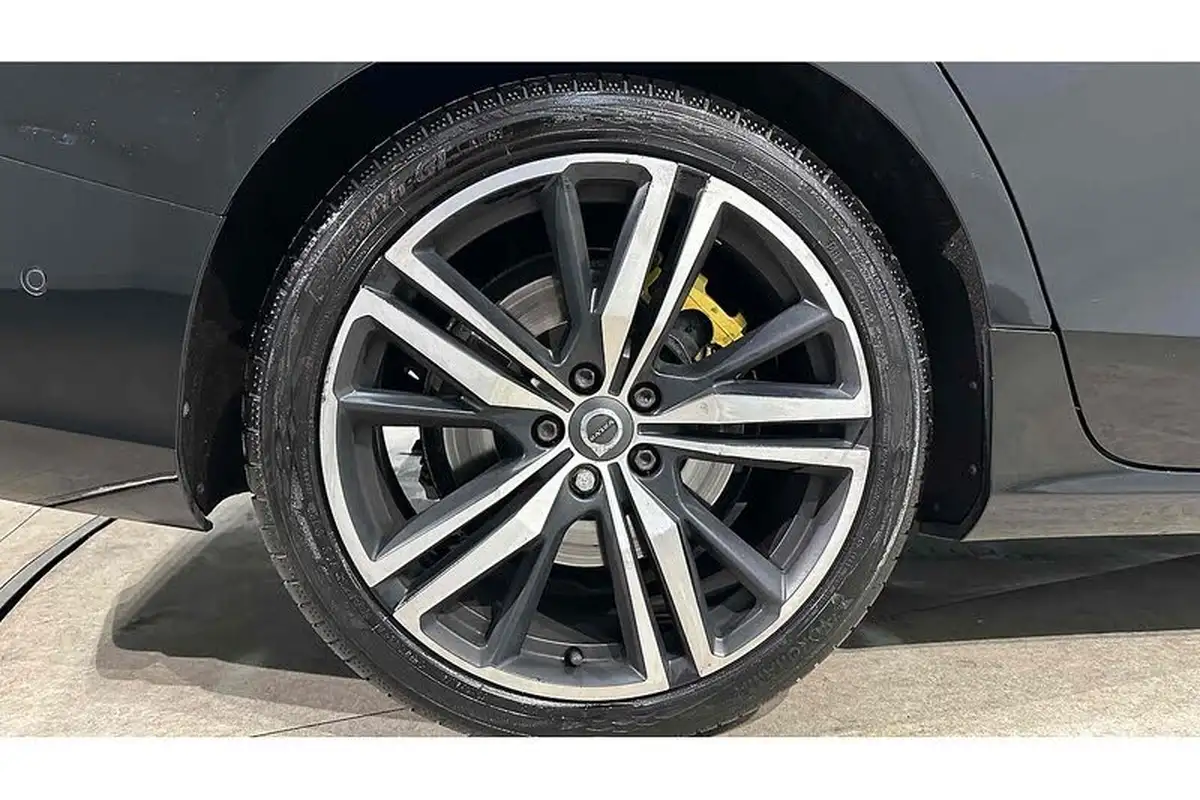 2019-volvo-s60-20-t5-r-design-plus-big-16