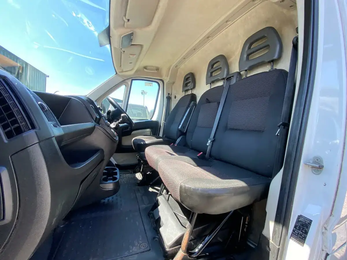 2019-peugeot-boxer-20-bluehdi-professional-335-l3-h2-big-56