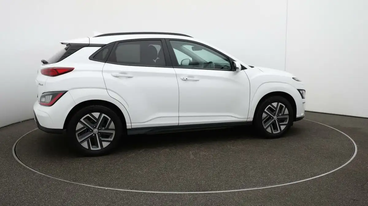 2023-hyundai-kona-e-ultimate-204ps-64kwh-105kw-obc-big-52