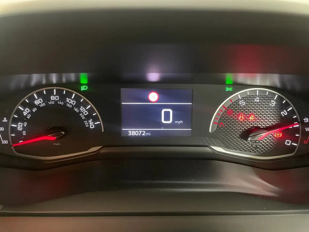 2021-peugeot-208-12-puretech-allure-100bhp-big-20