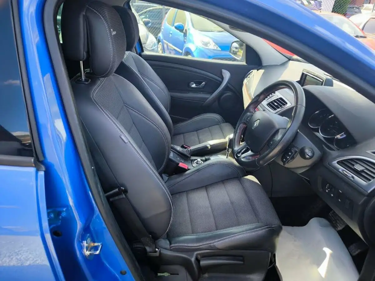 2015-renault-megane-15dci-gt-line-tomtom-sport-tourer-5d-edc-auto-big-16