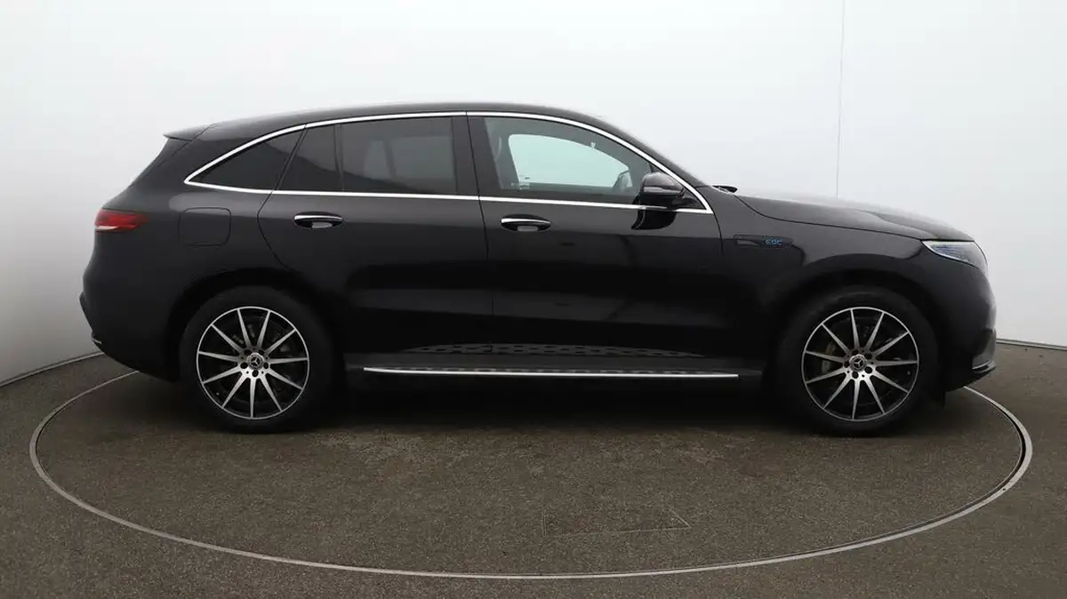 2021-mercedes-benz-eqc-e-eqc-400-amg-line-big-48