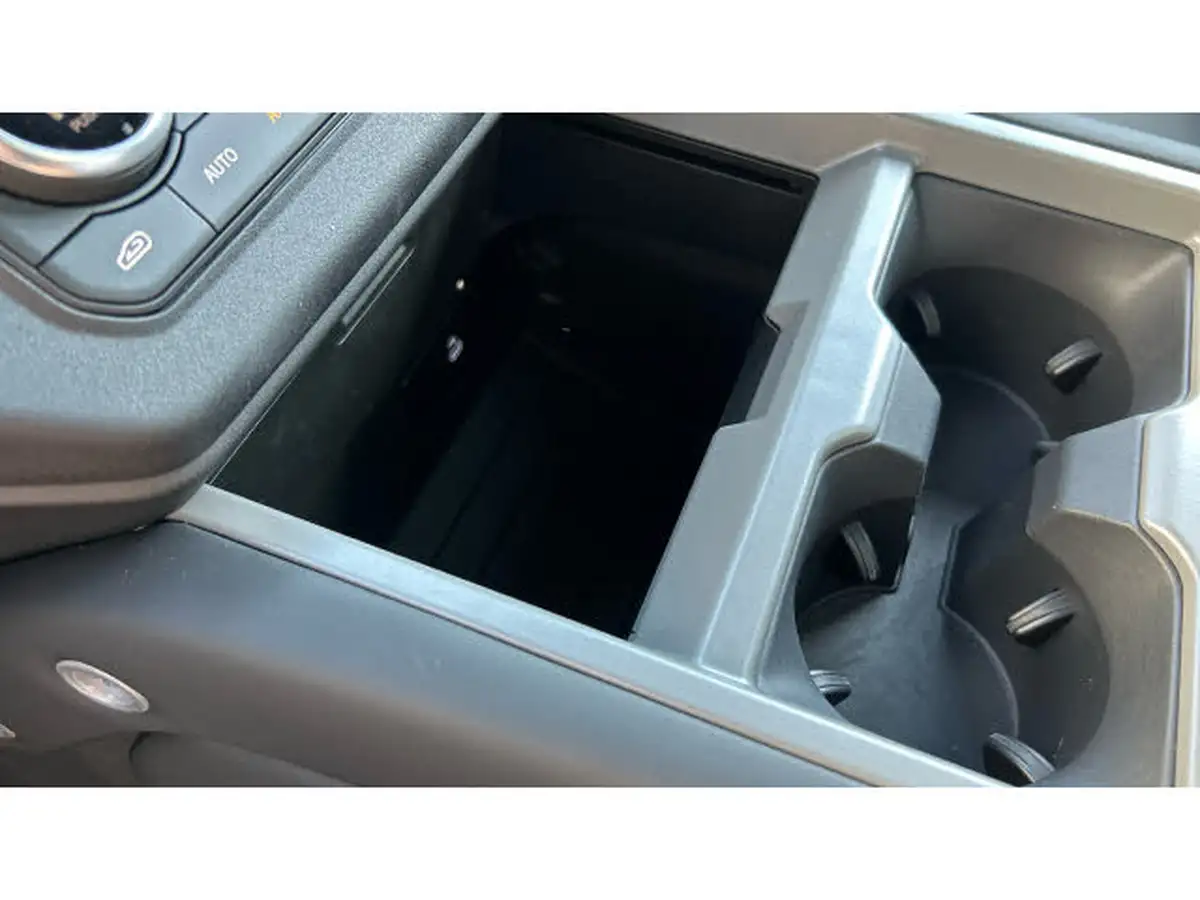 2025-land-rover-90-defender-50-p525-v8-5000cc-big-42