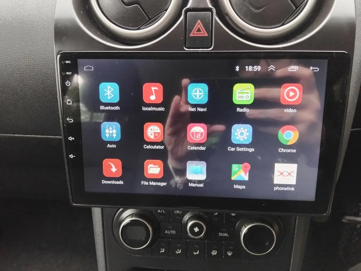 2012-nissan-qashqai-15td-acenta-big-14