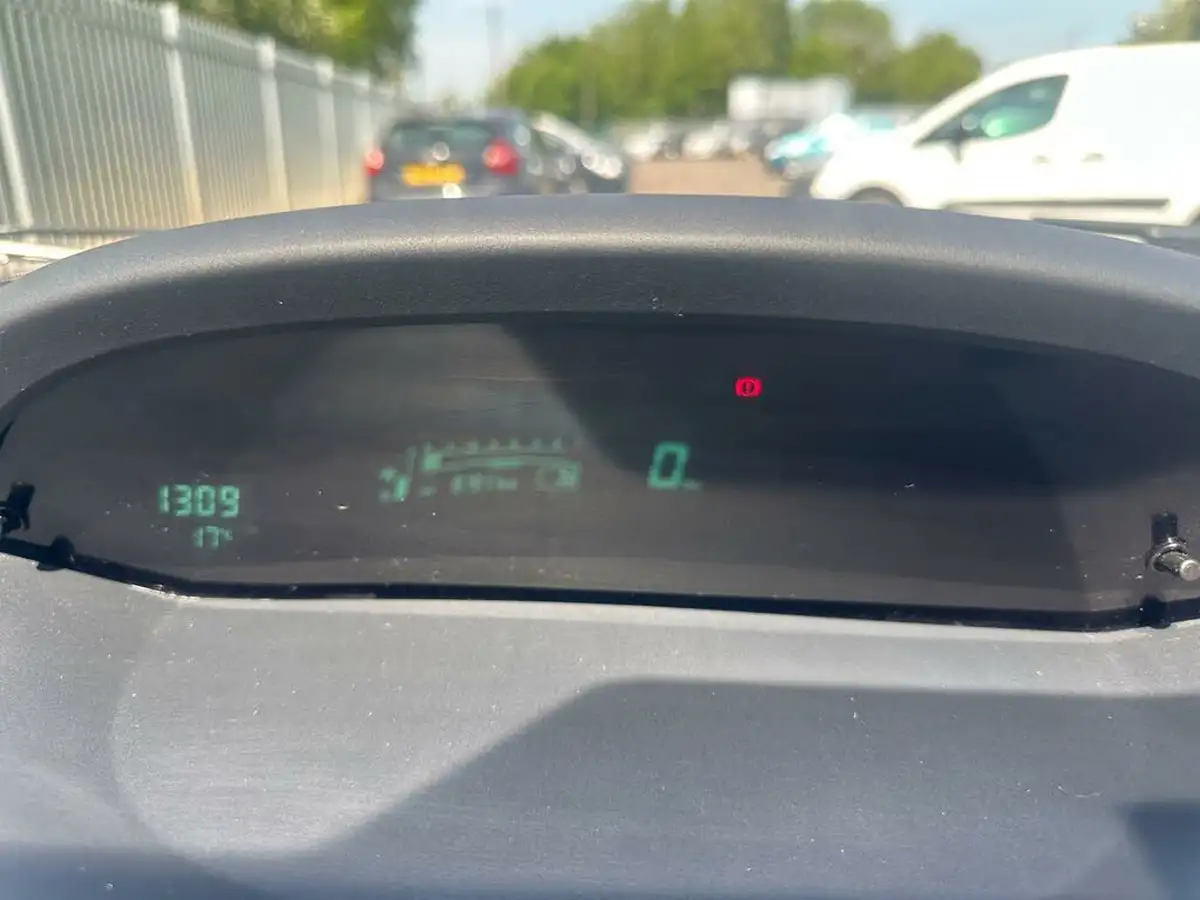 2008-toyota-yaris-13-t-spirit-3d-mmt-big-19