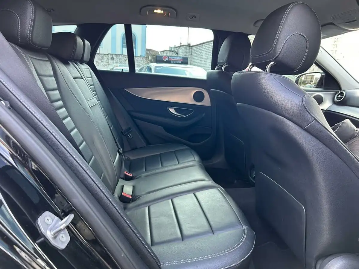 2018-mercedes-benz-e-class-20d-e220d-se-ss-estate-5d-big-11