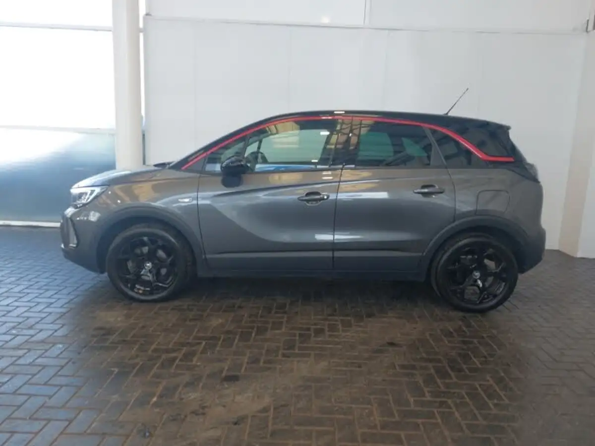 2023-vauxhall-crossland-12-gs-110ps-big-3