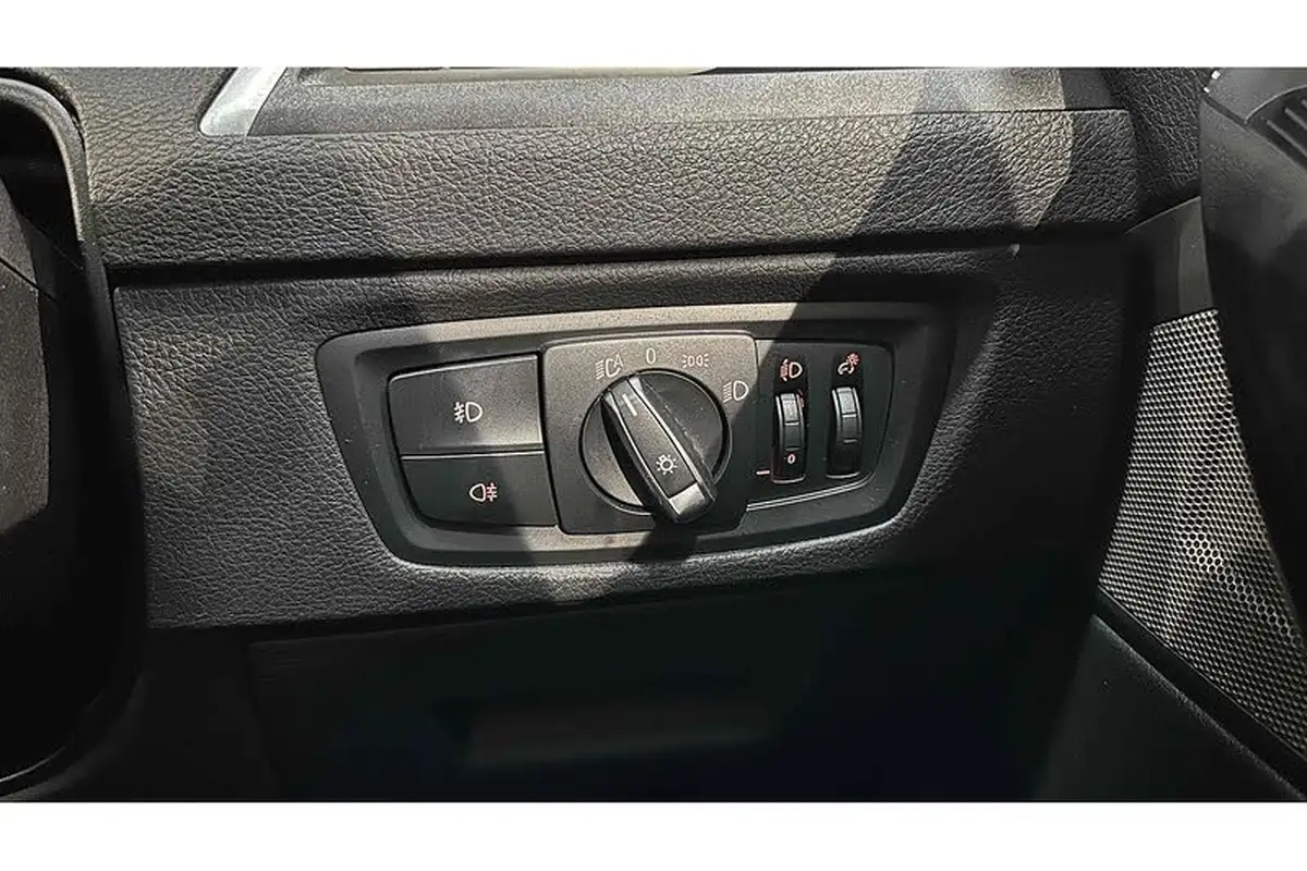 2019-bmw-1-series-15-118i-m-sport-shadow-edition-5d-auto-big-32