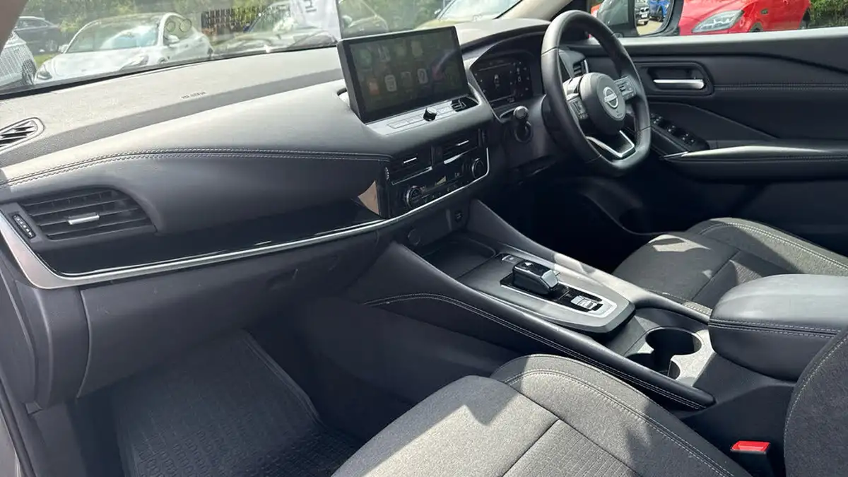 2024-nissan-qashqai-15-n-connecta-big-9